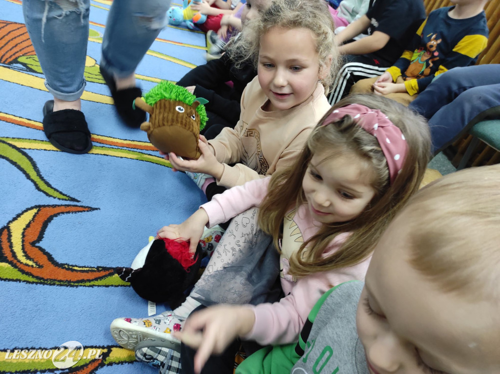 Ratownicy medyczni edukują