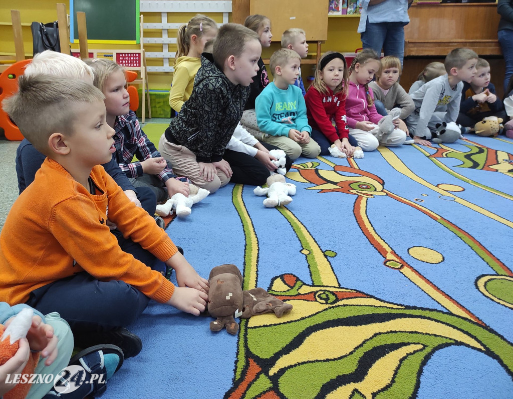 Ratownicy medyczni edukują