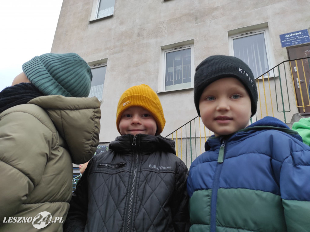 Ratownicy medyczni edukują