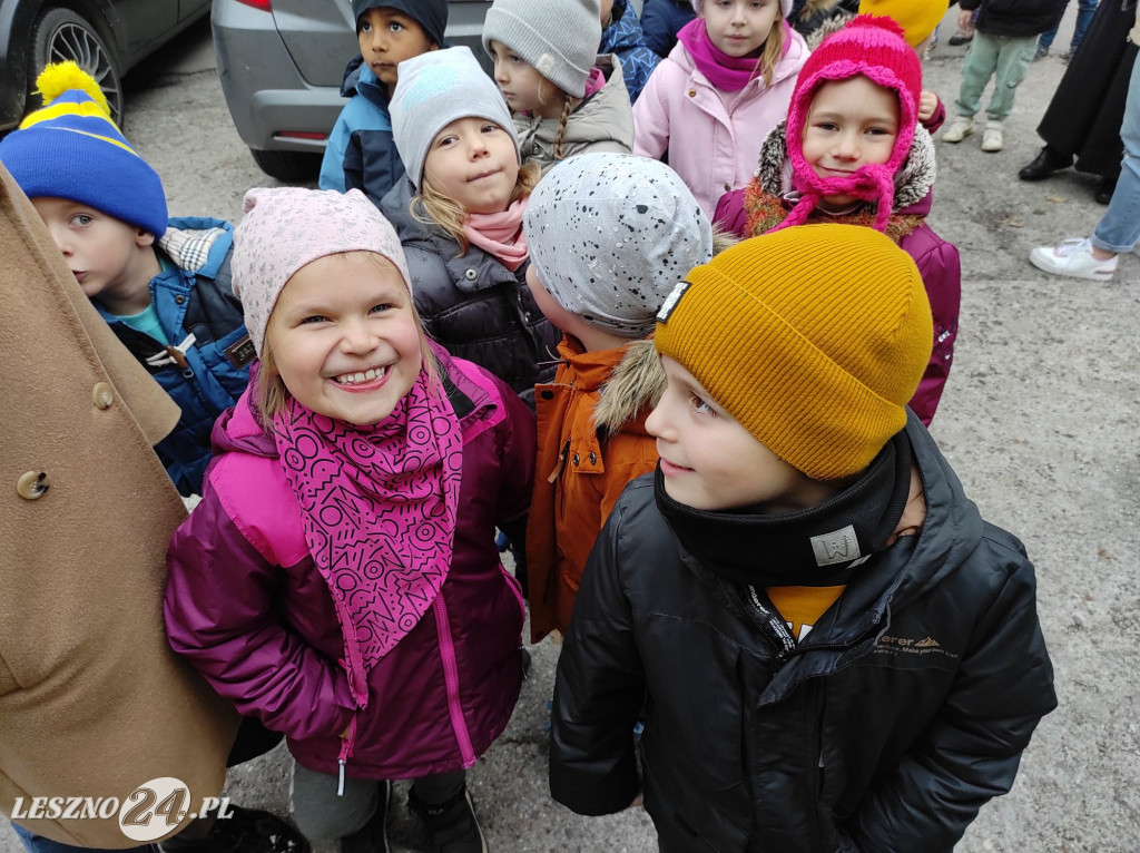 Ratownicy medyczni edukują
