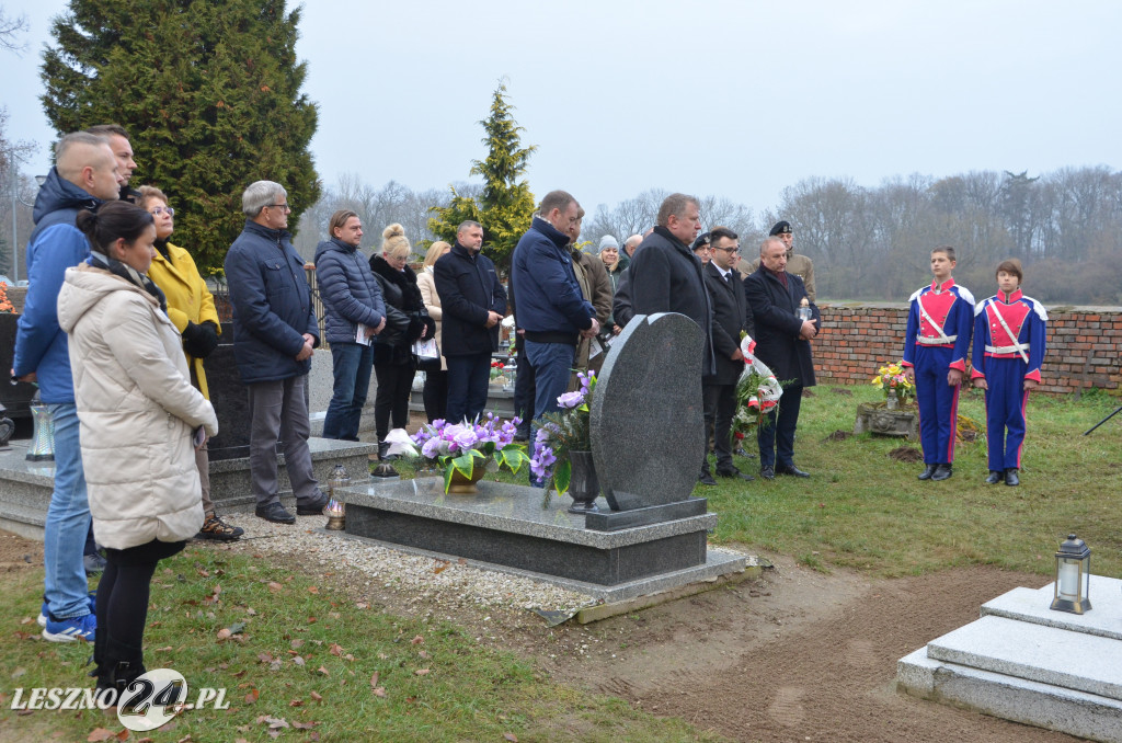 Odsłonięcie pomnika powstańców w Oporowie
