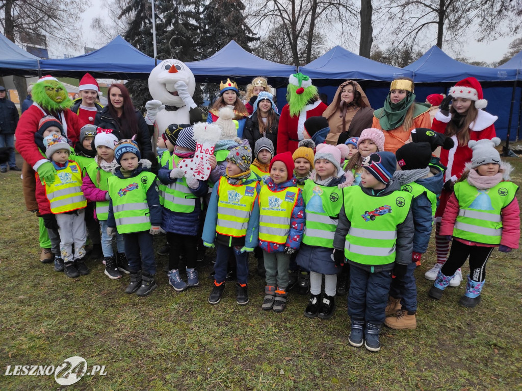 Strojenie choinki w Lesznie
