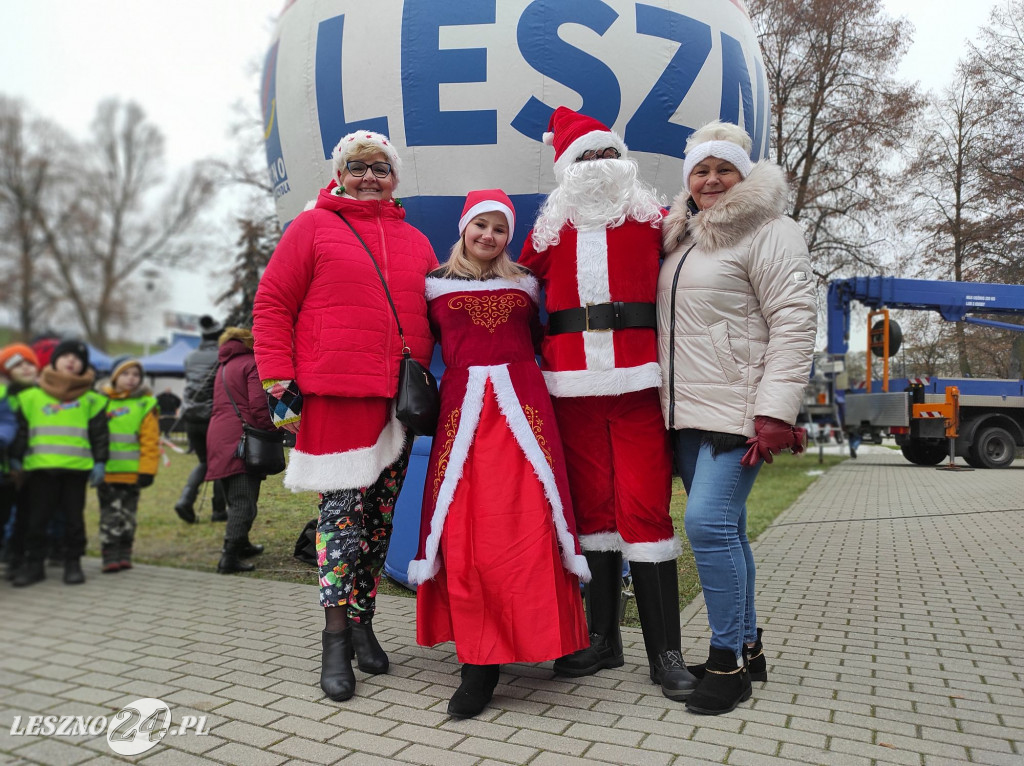 Strojenie choinki w Lesznie