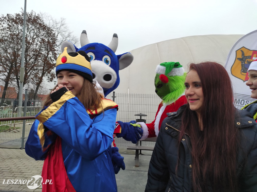 Strojenie choinki w Lesznie