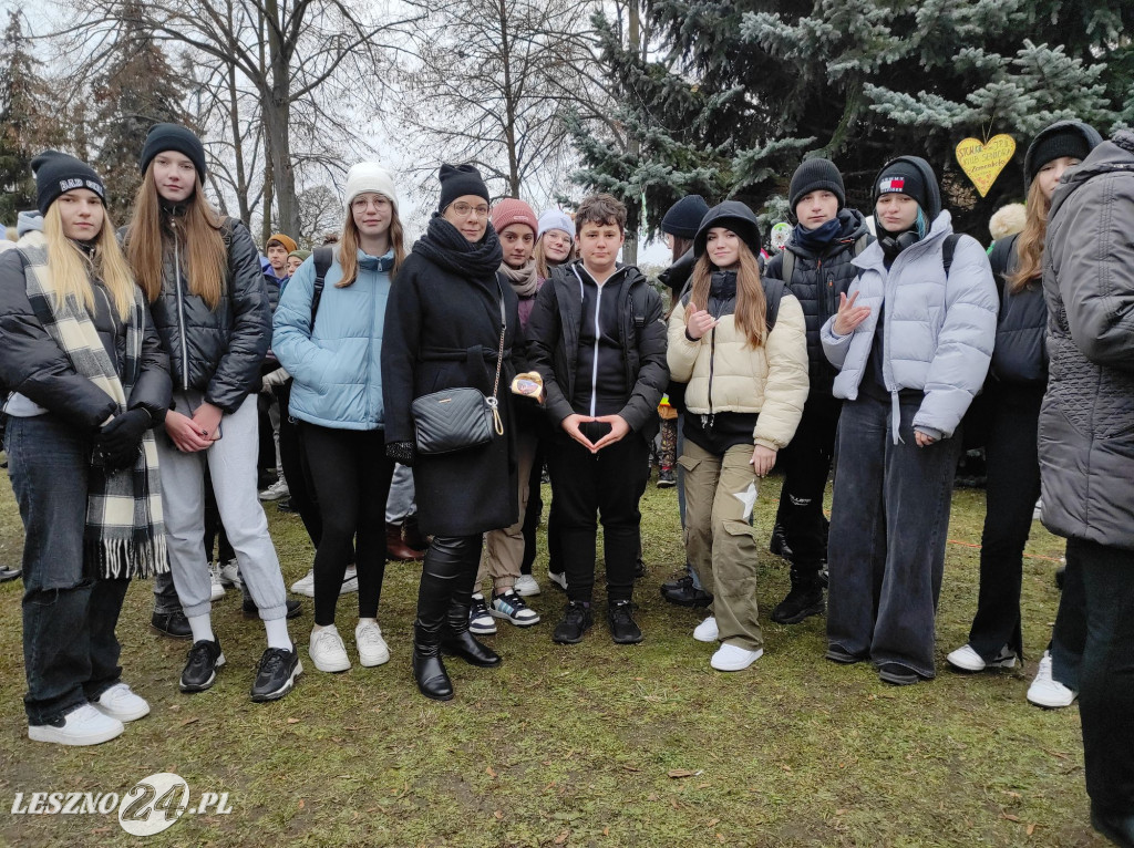 Strojenie choinki w Lesznie