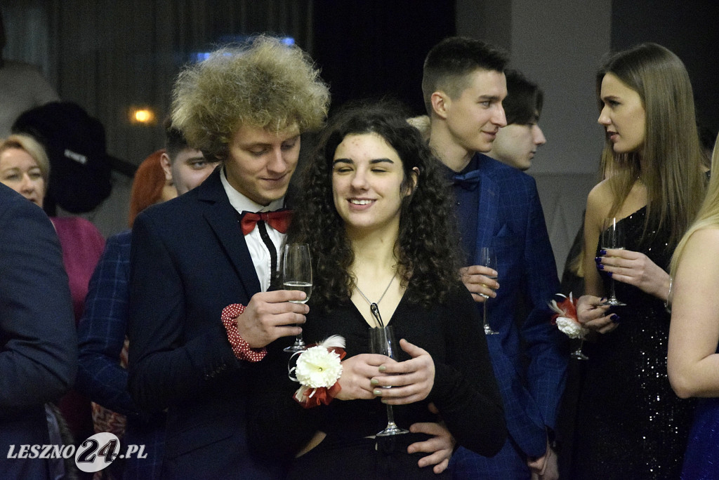 Studniówka 