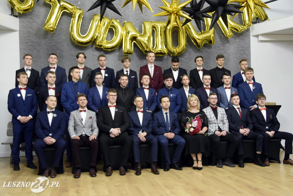 Studniówka 