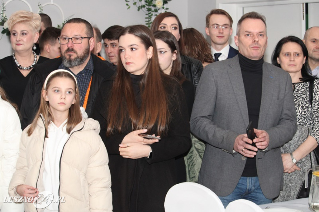 Wielka studniówka II LO w Lesznie część 1