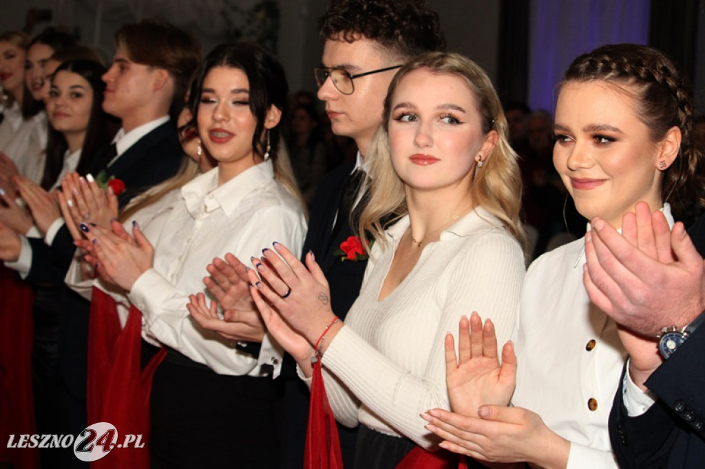 Wielka studniówka II LO w Lesznie część 1