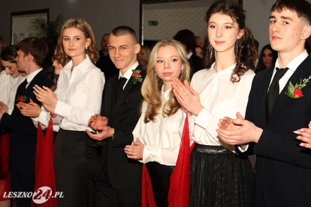 Wielka studniówka II LO w Lesznie część 1