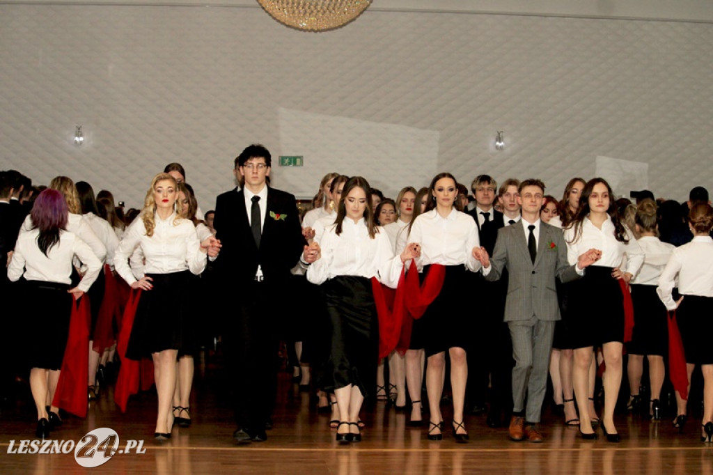 Wielka studniówka II LO w Lesznie część 1