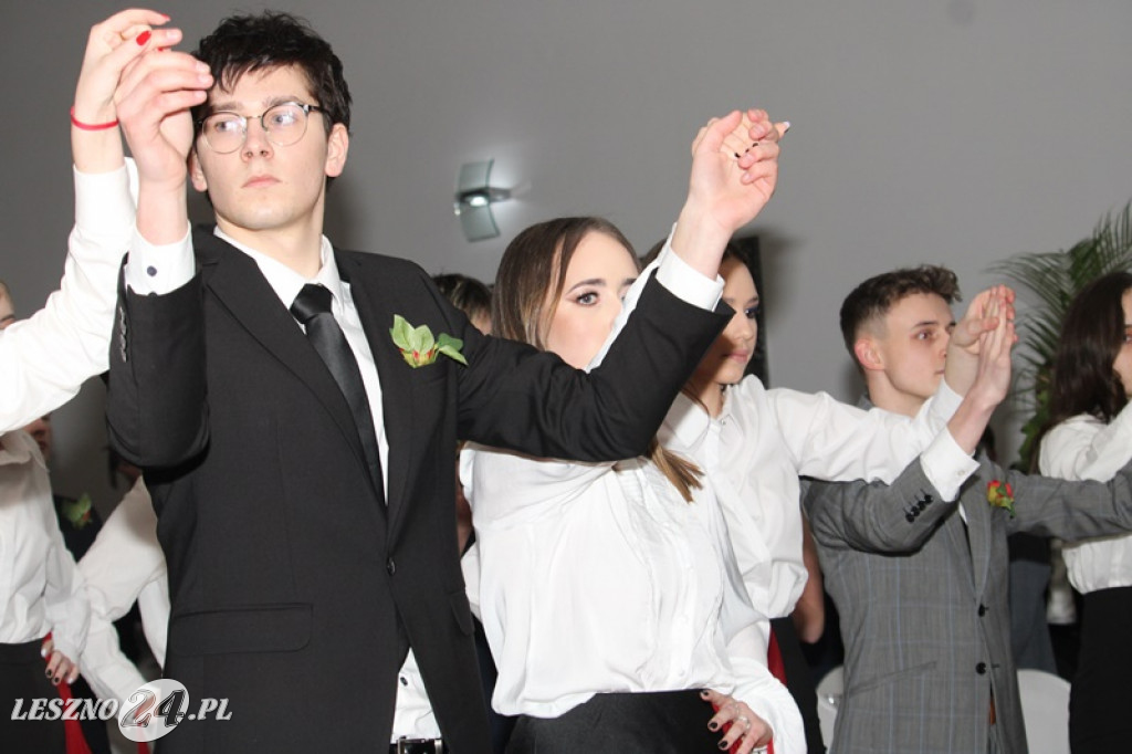 Wielka studniówka II LO w Lesznie część 1