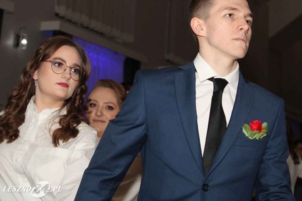 Wielka studniówka II LO w Lesznie część 1