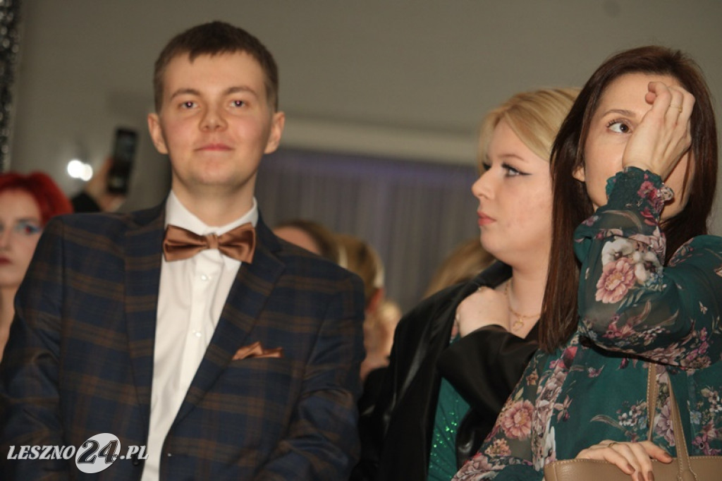 Wielka studniówka II LO w Lesznie część 1