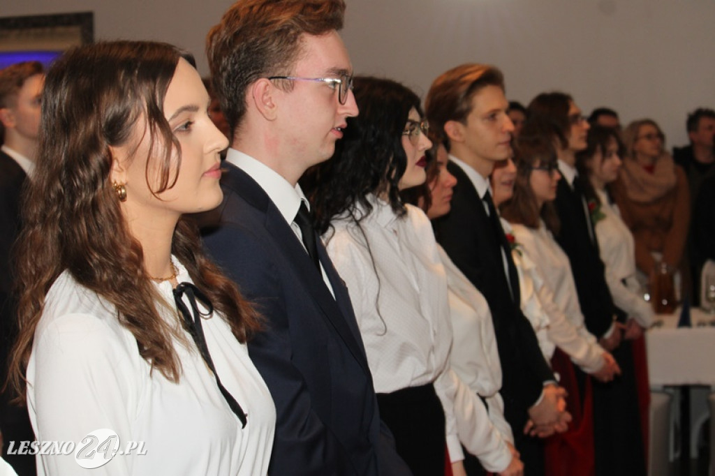 Wielka studniówka II LO w Lesznie część 1