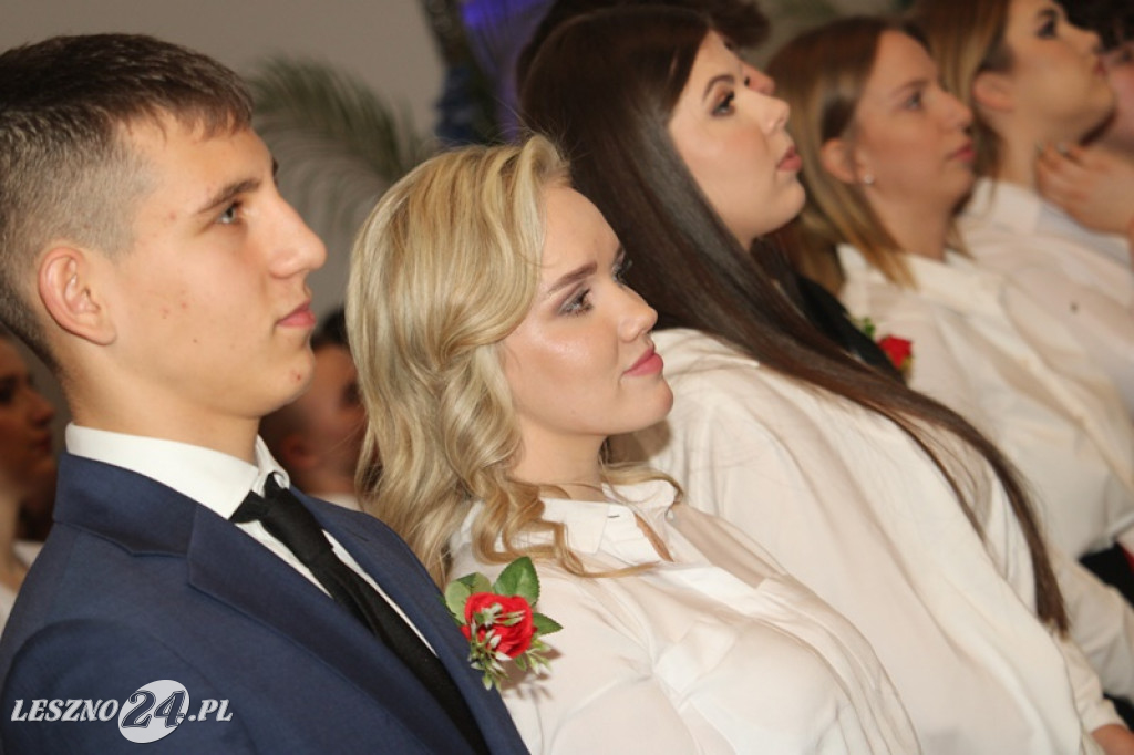 Wielka studniówka II LO w Lesznie część 1