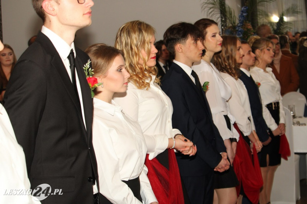 Wielka studniówka II LO w Lesznie część 1