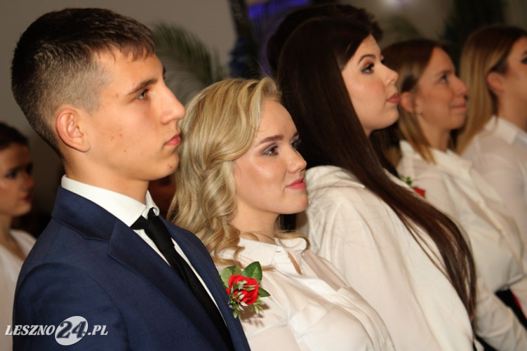 Wielka studniówka II LO w Lesznie część 1
