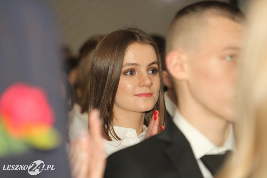 Wielka studniówka II LO w Lesznie część 1