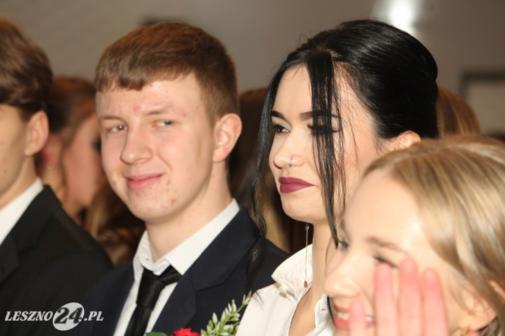 Wielka studniówka II LO w Lesznie część 1
