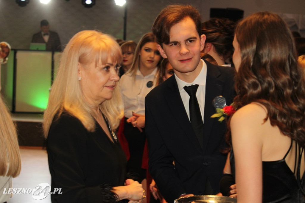 Wielka studniówka II LO w Lesznie część 1