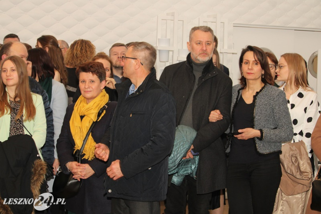 Wielka studniówka II LO w Lesznie część 1