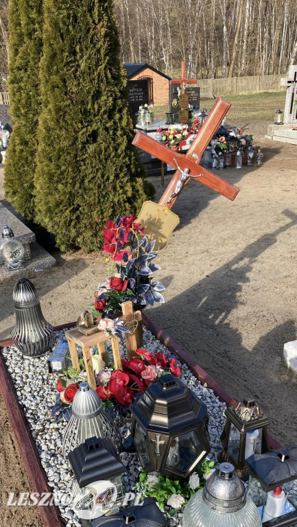 Zniszczenie grobów na cmentarzu w Świerczynie