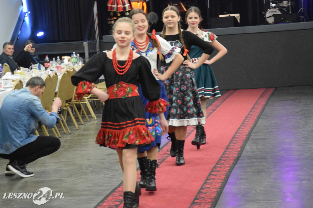 Folk Biesiada i pokaz mody w Święciechowie