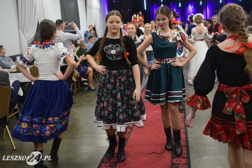 Folk Biesiada i pokaz mody w Święciechowie