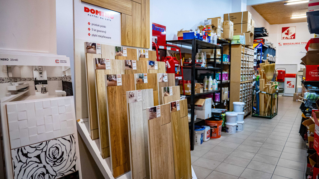 Salon Łazienek EFLI świętuje 1. urodziny