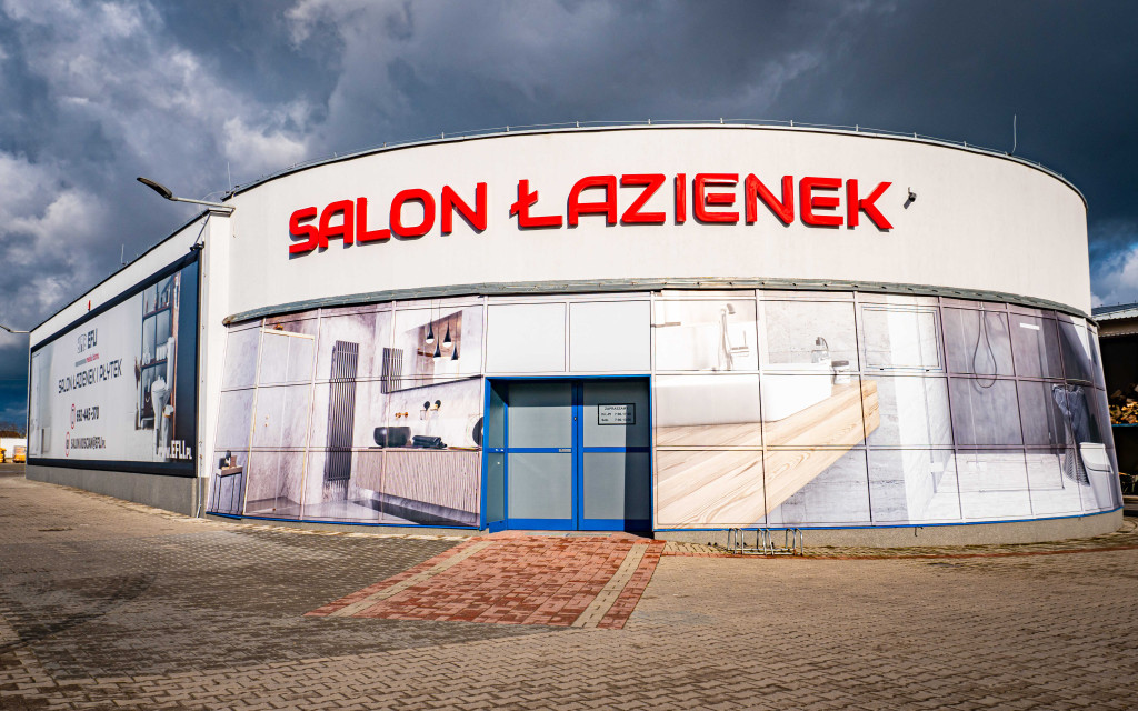 Salon Łazienek EFLI świętuje 1. urodziny