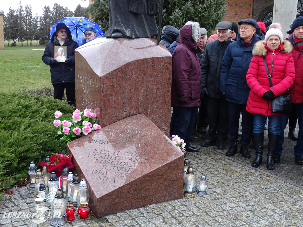 Protest w obronie Jana Pawła II