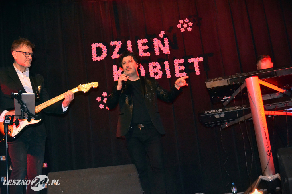 Dario zaśpiewał dla wszystkich kobiet