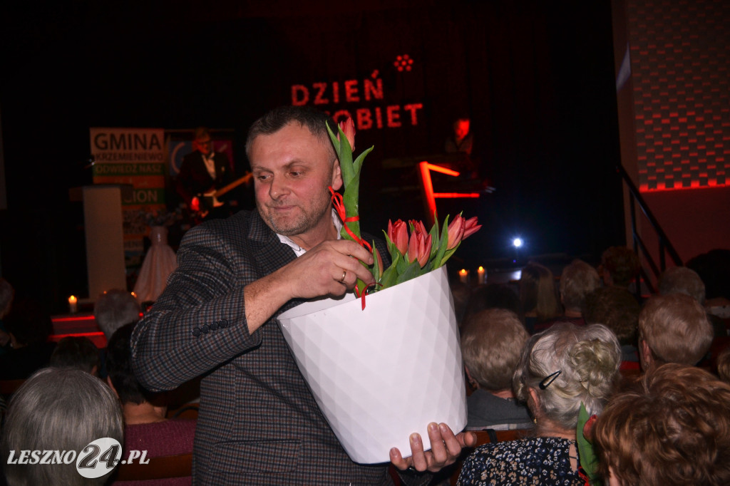 Dario zaśpiewał dla wszystkich kobiet