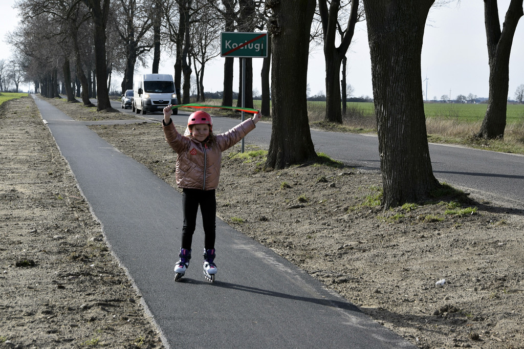 Otwarcie chodnika Pawłowice - Kociugi