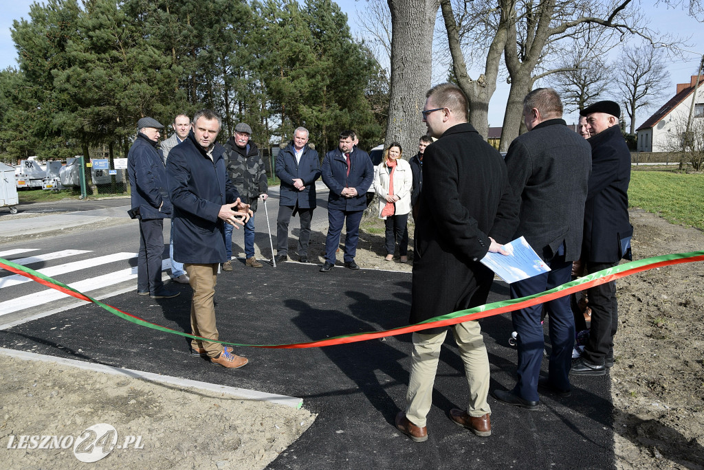 Otwarcie chodnika Pawłowice - Kociugi