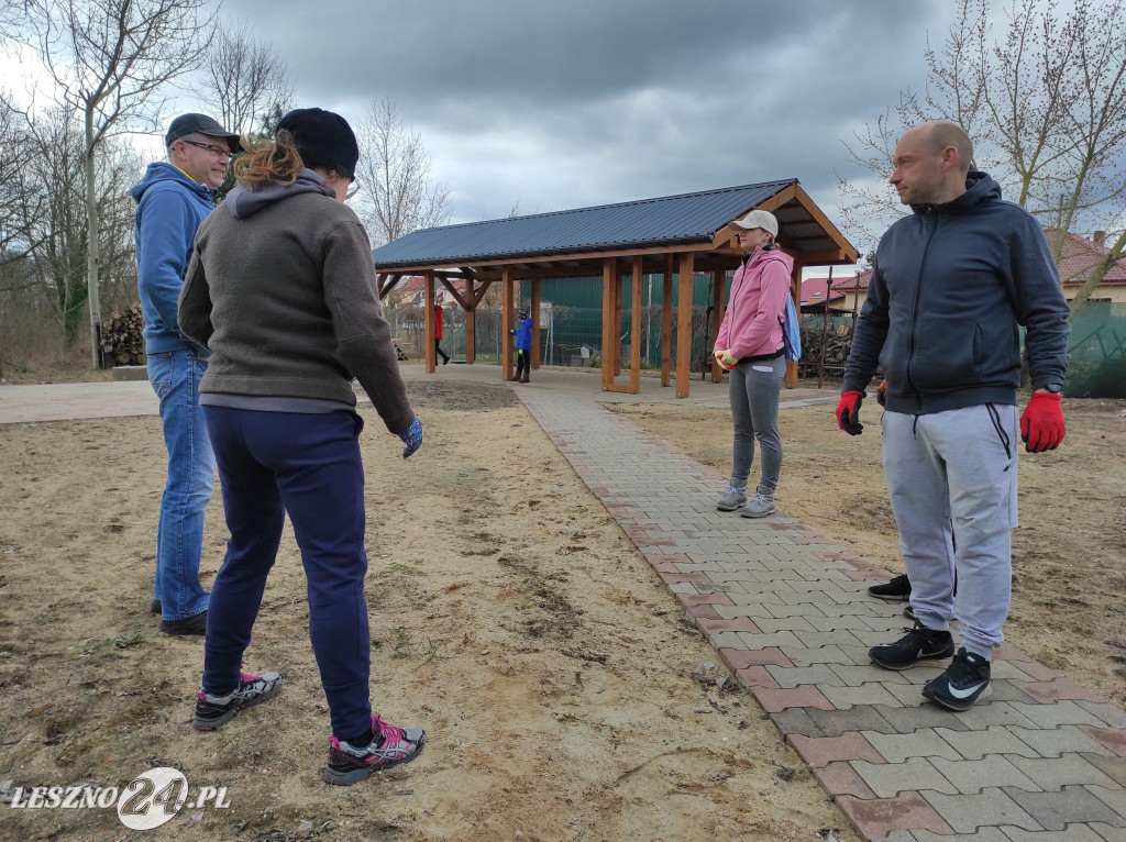 Porządki na osiedlu Młyńska Góra