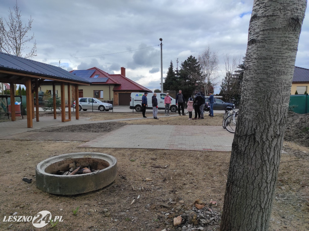 Porządki na osiedlu Młyńska Góra