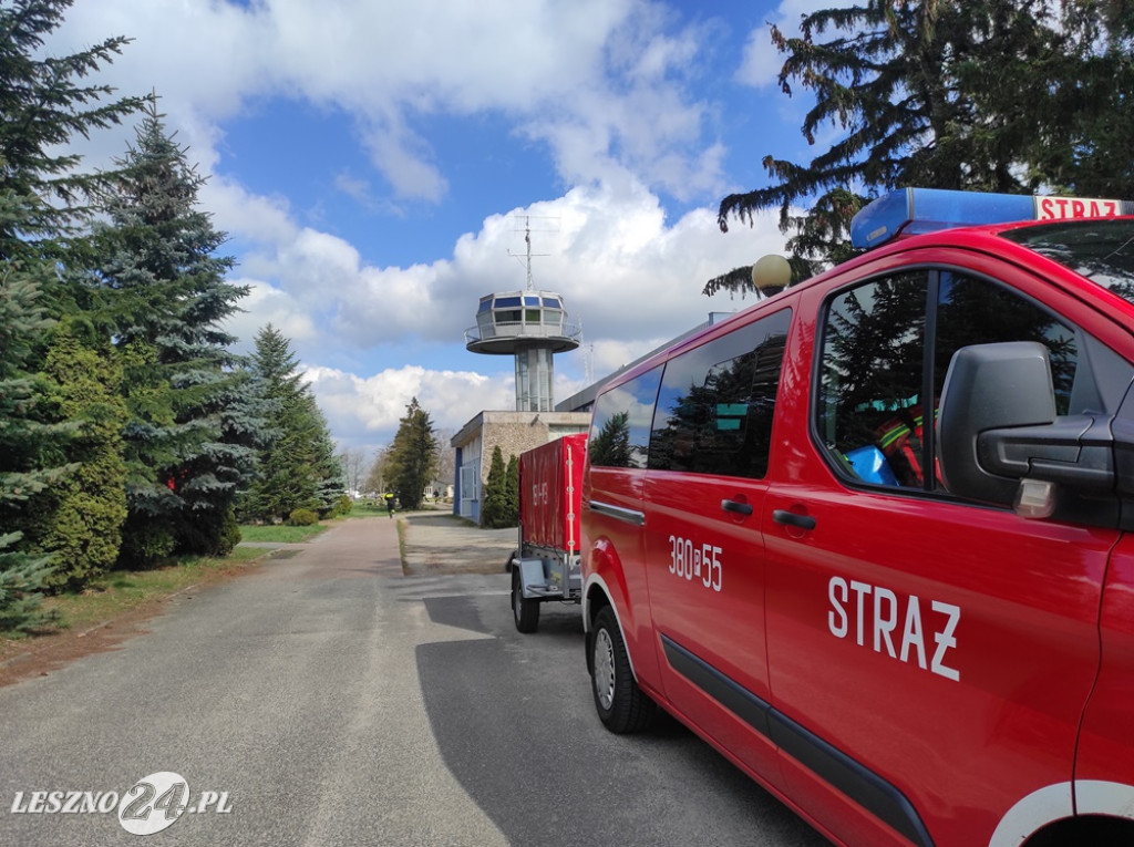 Hotel na lotnisku opanowali strażacy