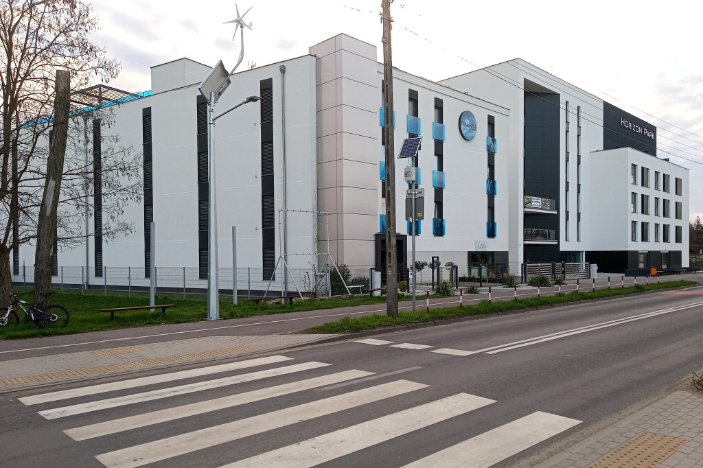 Apartamentowce nad Jeziorem Dominickim