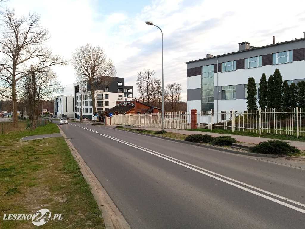 Apartamentowce nad Jeziorem Dominickim