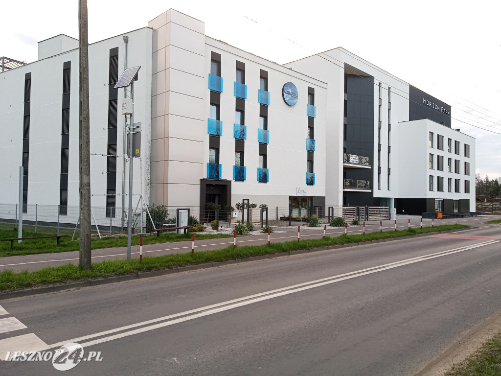 Apartamentowce nad Jeziorem Dominickim