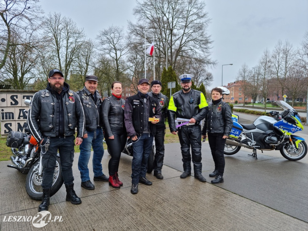 Patrz w lusterka, motocykle są wszędzie
