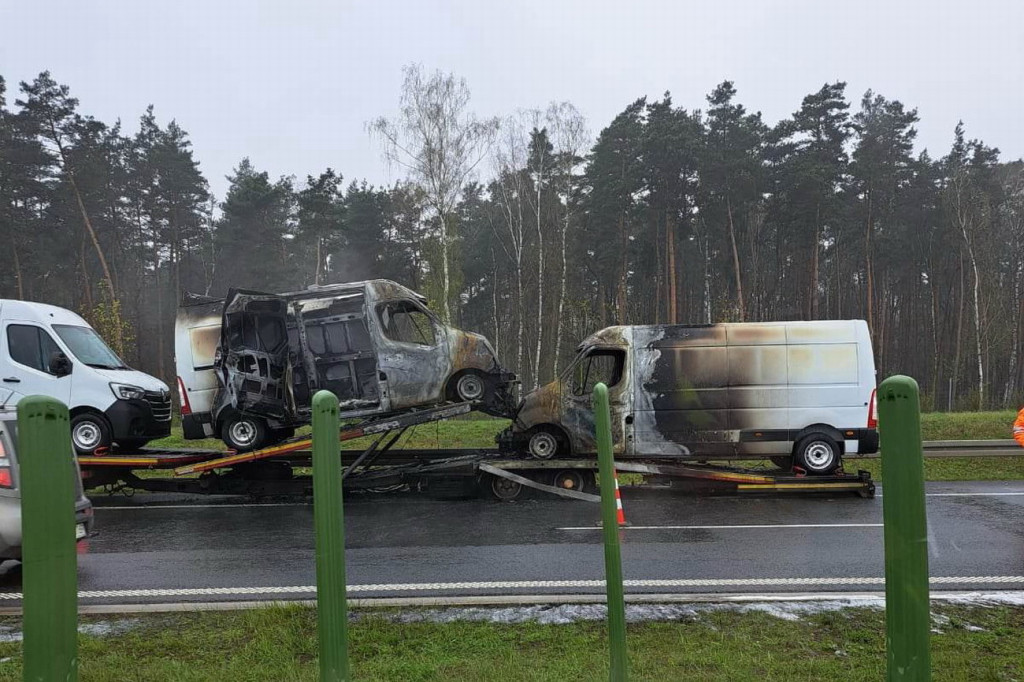 Pożar samochodów na ekspresówce