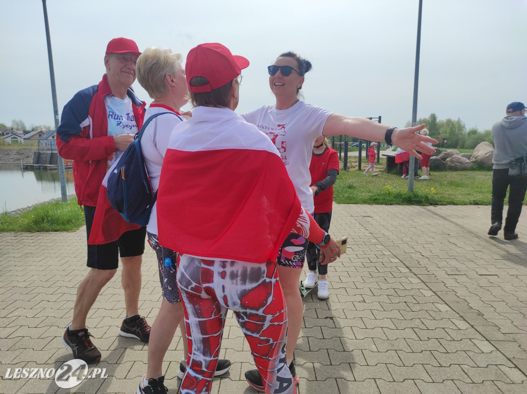 Symboliczne biało-czerwone okrążenie