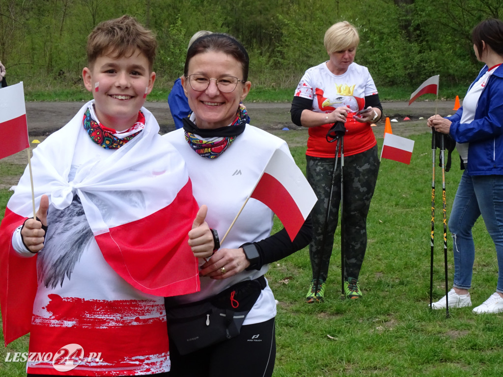 Bieg i marsz z flagą. Leszno, 2 maja 2023