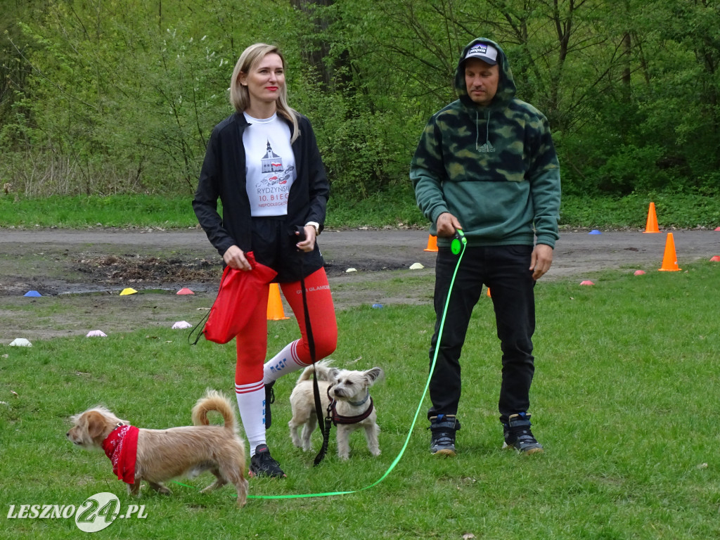 Bieg i marsz z flagą. Leszno, 2 maja 2023