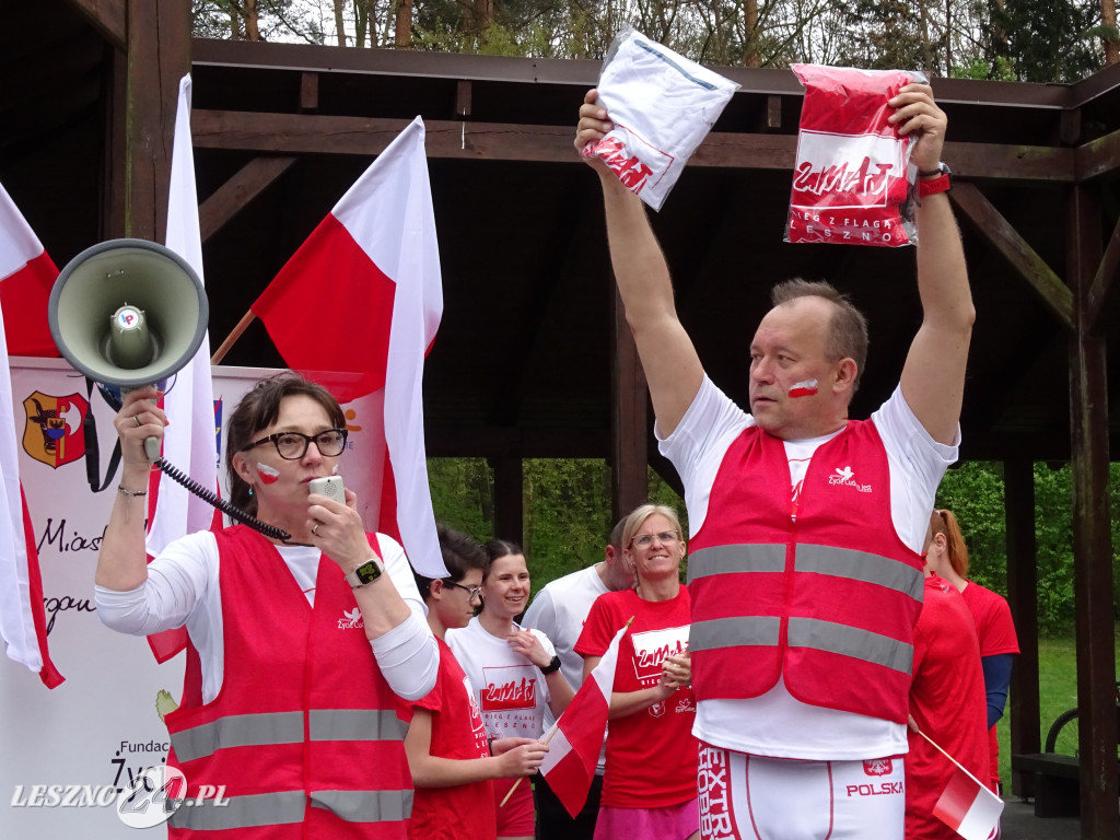 Bieg i marsz z flagą. Leszno, 2 maja 2023