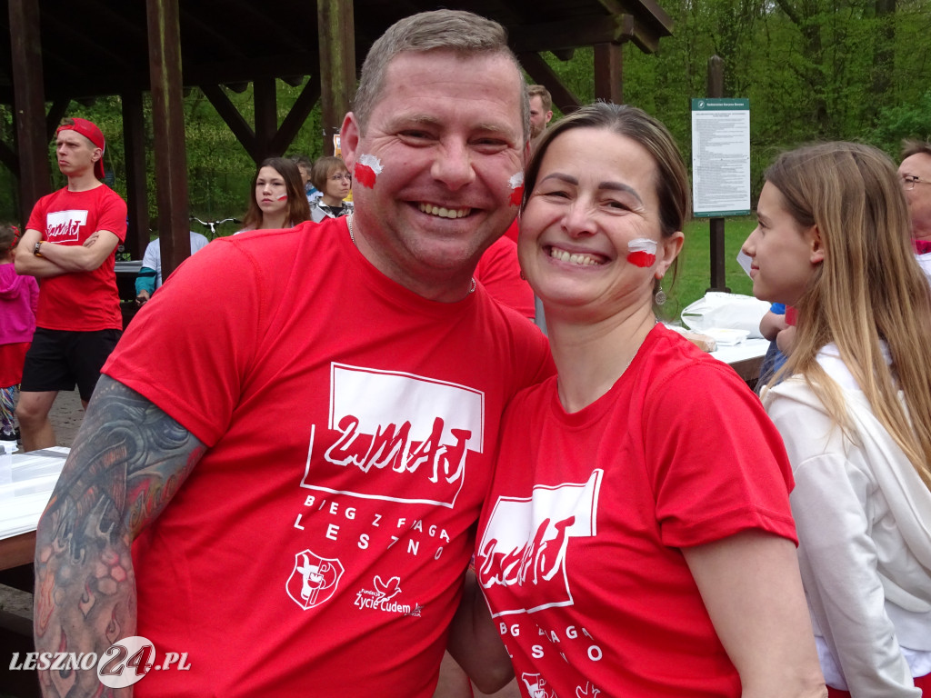 Bieg i marsz z flagą. Leszno, 2 maja 2023