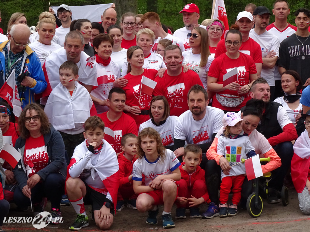 Bieg i marsz z flagą. Leszno, 2 maja 2023